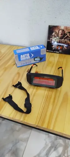 Óculos de solda automático 