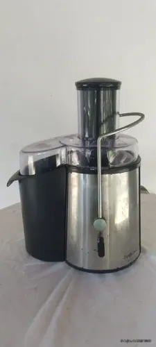 Centrífuga De Frutas Liqua Fruit 127v Inox Mallory.