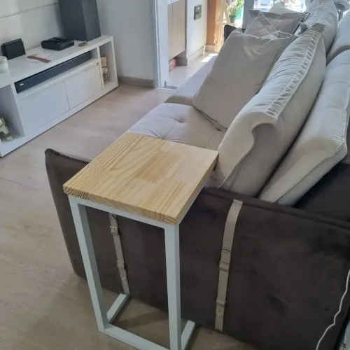 ?Mesa de apoio Móveis