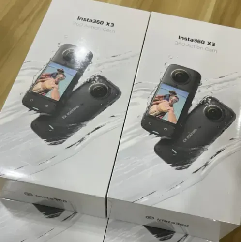 Insta One X3 com detalhe na lente - Oportunidade
