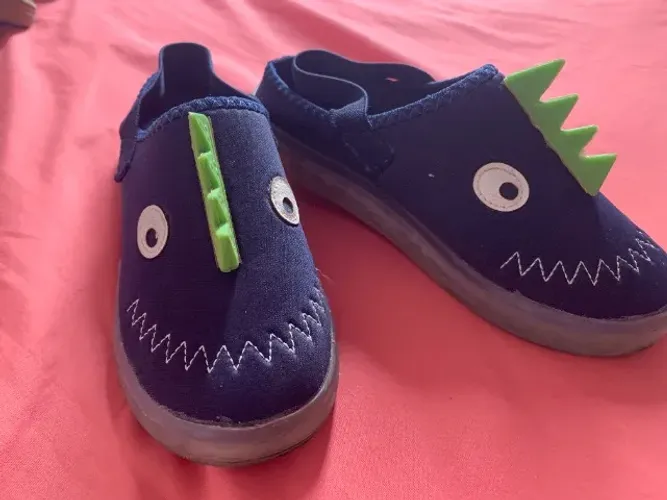 Sapato divertido infantil dragão