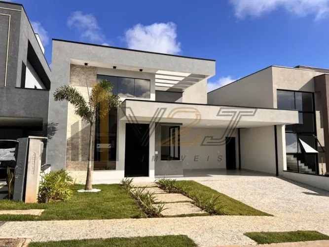 Casa térrea à venda no Condomínio Residencial Mont' Alcino em Valinhos/SP