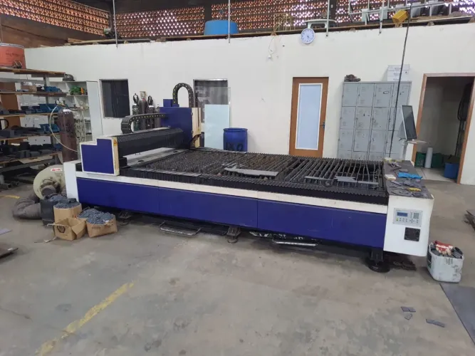 Laser 1.5 kW  usado R$ 160 mil