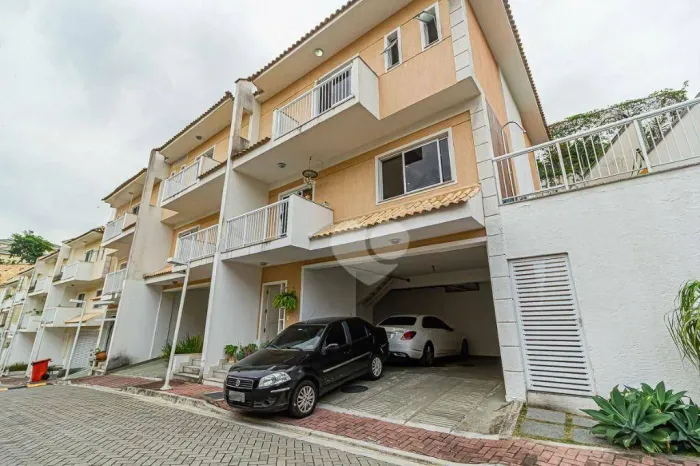 Casa com 3 quartos à venda, 166 m² por R$ 1.000.000 - Freguesia de Jacarepaguá - Rio de Ja