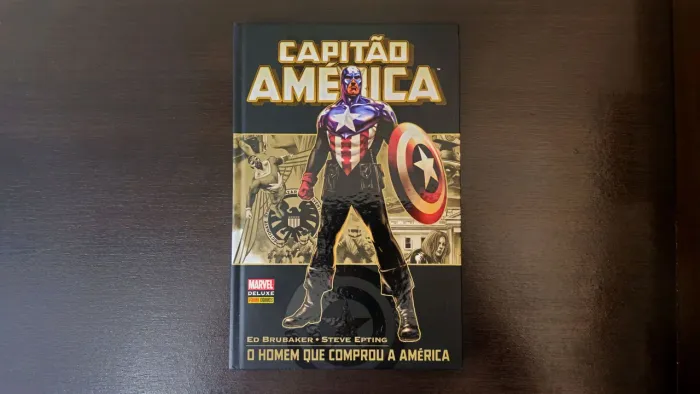 Capitão América - O Homem que Comprou a América - Marvel Deluxe - HQ Panini