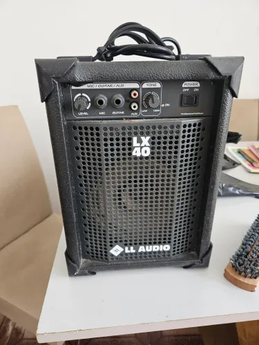Caixa Amplificada LX 40