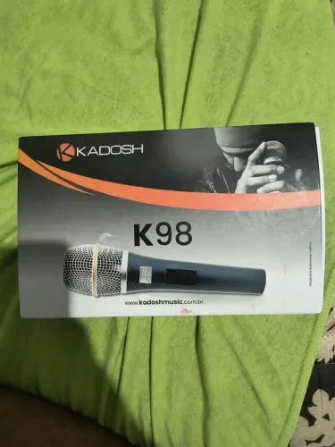 Microfone Kadosh K-98 Dinâmico Hipercadióide - Cor Azul Prateado