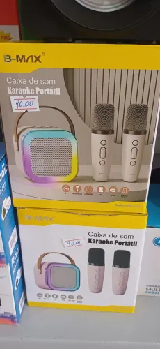 Caixa de Som Karaoke Portátil B-Max com Microfones
