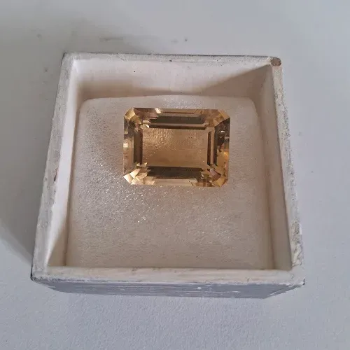 Citrino Precioso Lapidado Trapézio 6g 2x1,5cm Brasil