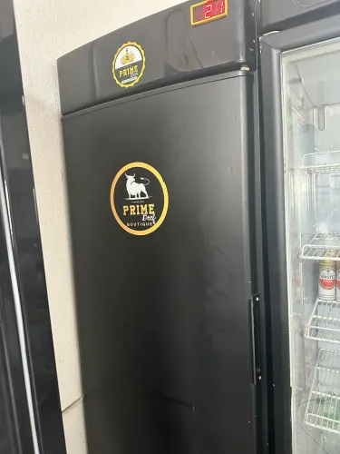 Cervejeira vertical 