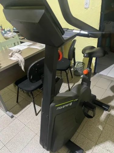Bike ergométrica Moviment Lxu 4