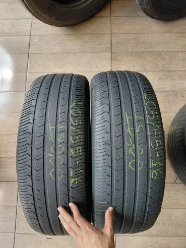 Pneus 205/55-16 em bom estado