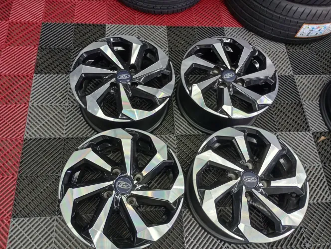 Rodas Novas Aro 14 - Modelo Tarântula -Furação FORD!!!