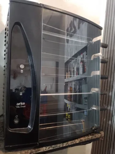 Assadeira Rotativa Elétrica Arke Vitta Smart - Excelente Estado!