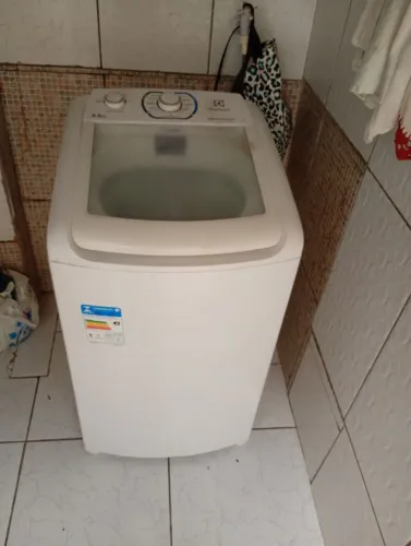 Vende-se máquina de lavar Eletrolux