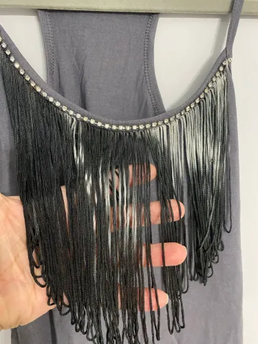 Duas regatas elegantes e diferentes- tamanho G