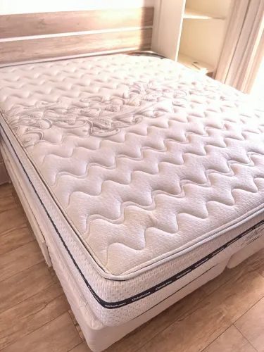 Cama Box Queen Size
