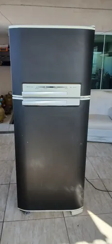 GELADEIRA ELETROLUX DF46 FROSFREE