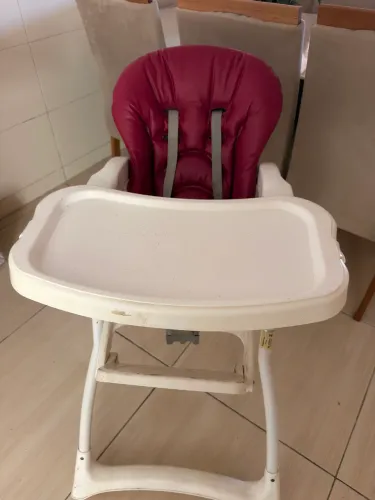 Cadeira de alimentação para bebê