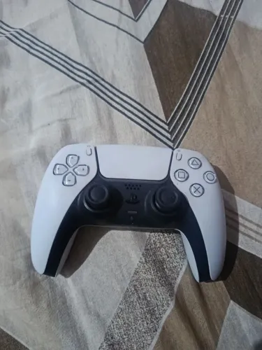 Controle de PS5 semi-novo