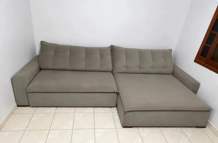 VENDO SOFÁ GRANDE DE 3,50 METROS - CONFORTO E ELEGÂNCIA!