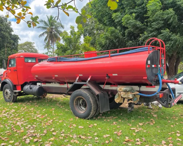 Caminhão Pipa 1113 MB