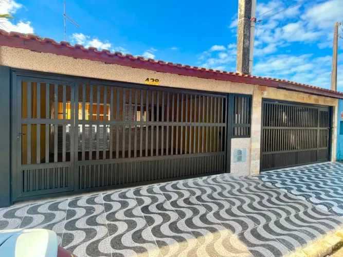 Casa com 2 dormitórios à venda, 126 m² por R$ 439.000,00 - Vila Caiçara - Praia Grande/SP