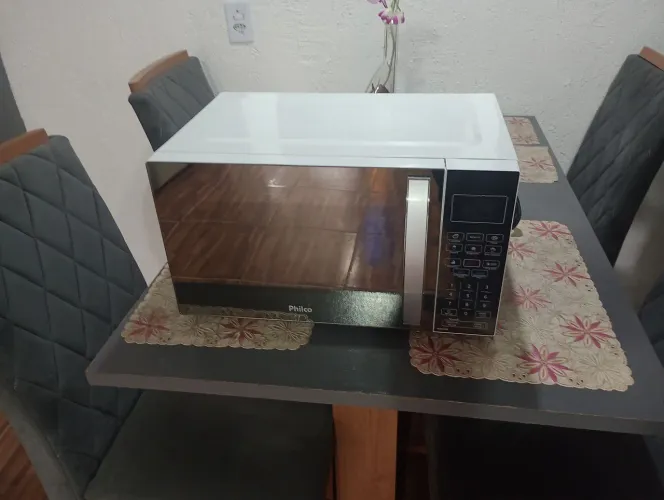 Microondas espelhado