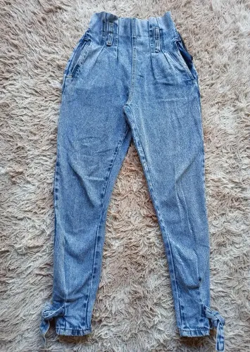 Calça jeans feminina Tam 36
