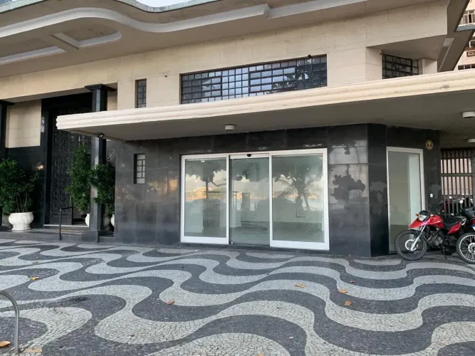 LOJA  NA PRAIA DE ICARAÍ C/ 227 m2. PODE SER SUA VITRINE NO CORAÇÃO DE ICARAÍ