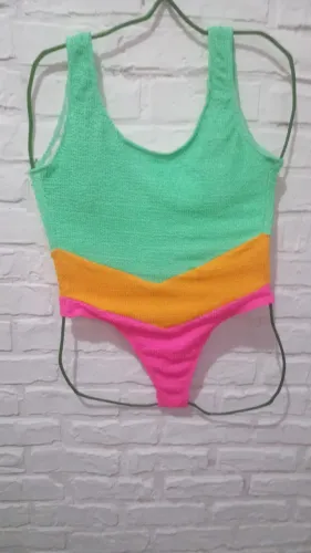 Maiô Arco íris Feminino GG