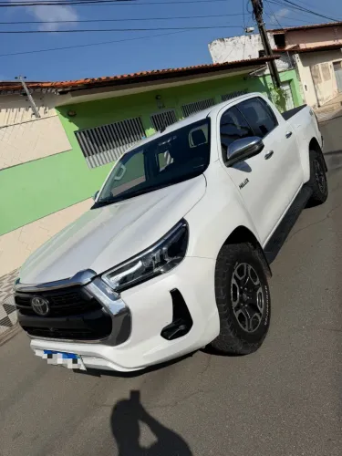Toyota Hilux CD SRX 4X4 2.8 TDI 16V Diesel Aut. 2023
