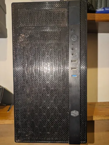 Gabinete Coolermaster N200 usado
