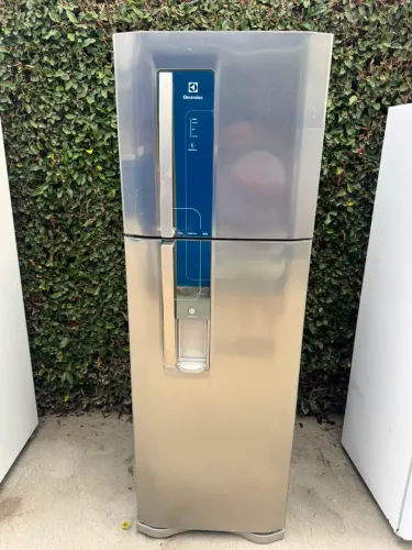 Geladeira Electrolux Frost Free inox (entrego)