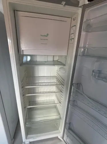 Geladeira Frostfree (usada)