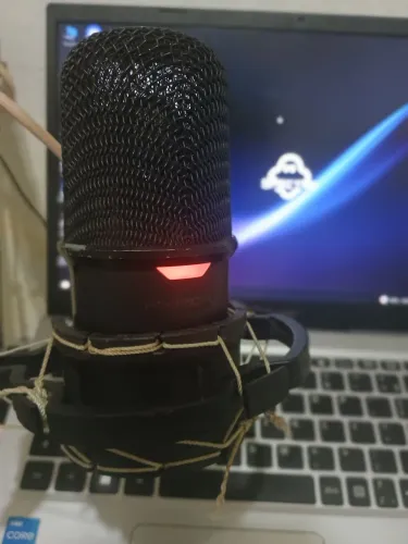 Microfone hyperx solocast