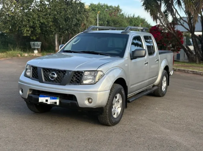 Nissan Frontier Se/se Strik CD 4X4 2.5 TB Dies. 2011