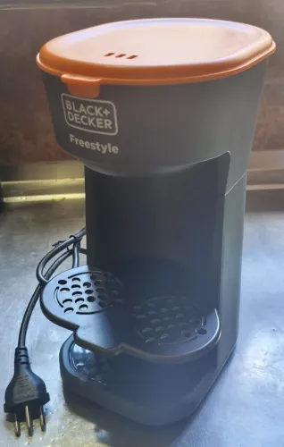 Cafeteira Black+Decker Freestyle CM01
