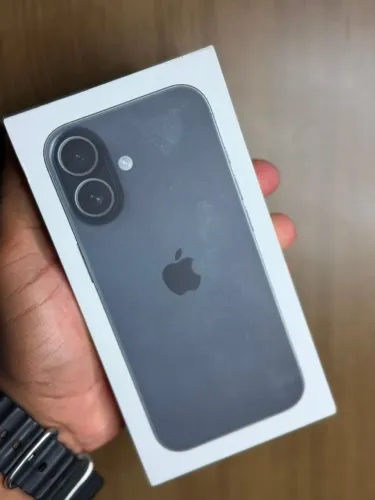 Vendo iPhone 17 na cor Black Titanium 512 gigas lacrado com nota fiscal 
