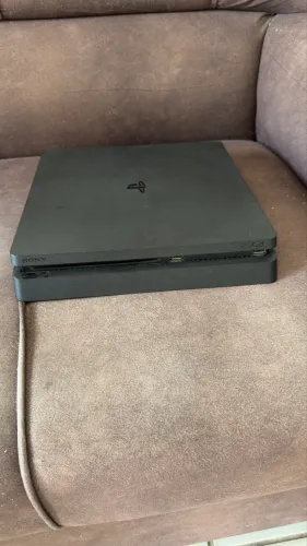 Ps4 slim