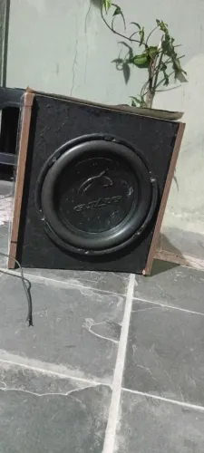 Alto-falante muito bom marca cruzader