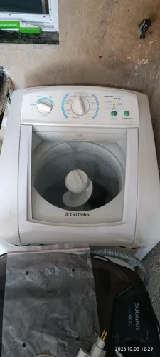 Máquina de lavar roupa 9kg Eletrolux