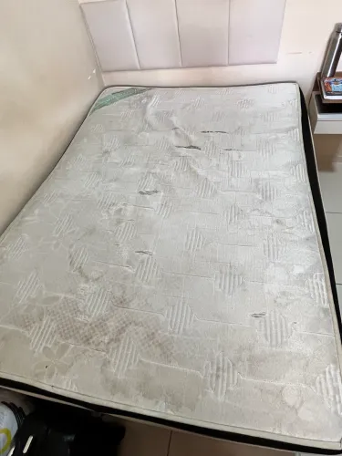 Cama box usada 