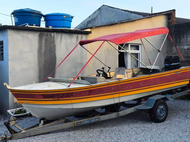 Troco barco completo por carro.
