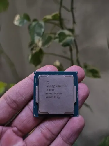 Processador Intel i3 8100