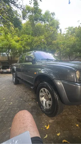 Mitsubishi L200 GLS 2.5 4X4 CD Diesel 2005