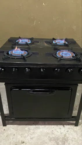 Fogão industrial 4 bocas com forno