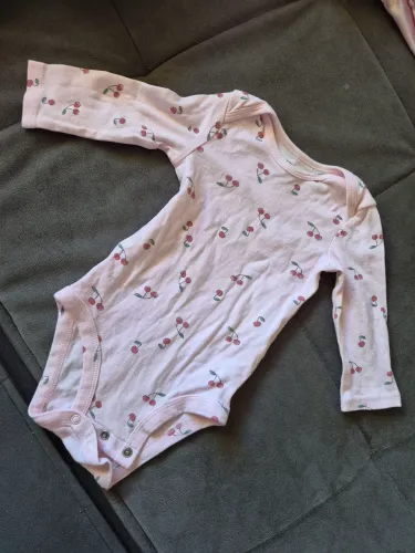 Body Carters estampa de cerejas, 6 meses