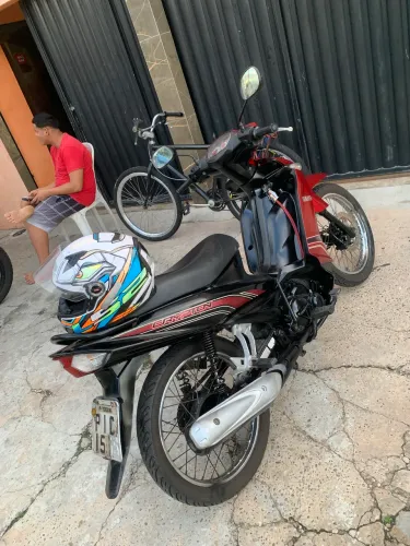 Crypton 2014, único dono, revisada e em dias só no ponto de transferência 
