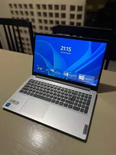 Notebook Lenovo Ideapad 1 15IAU7